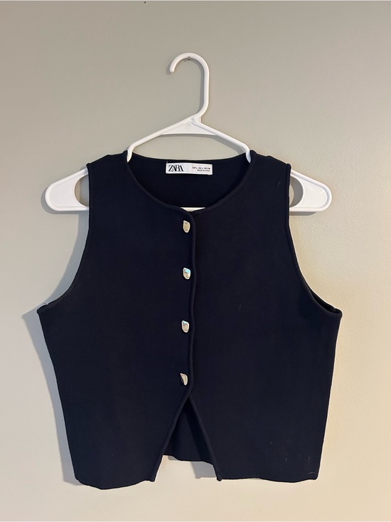 Zara Tops - Zara Sleeveless Button-Front Crop Top in Navy - Size L